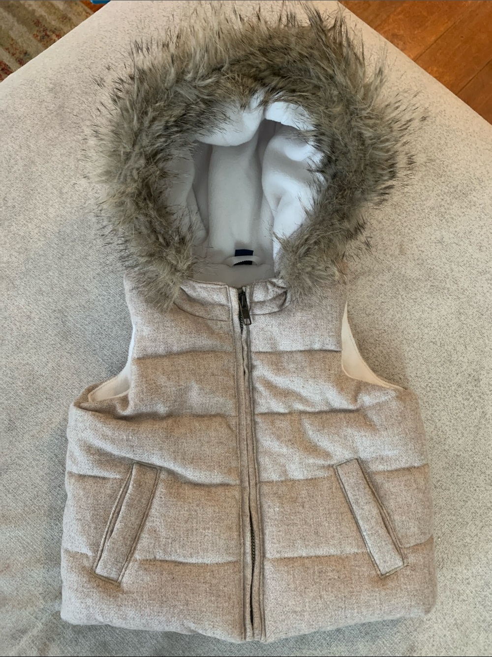 BabyGap 2T Quilted Hooded Puffer Vest with Faux Fur Trim - Light Beige